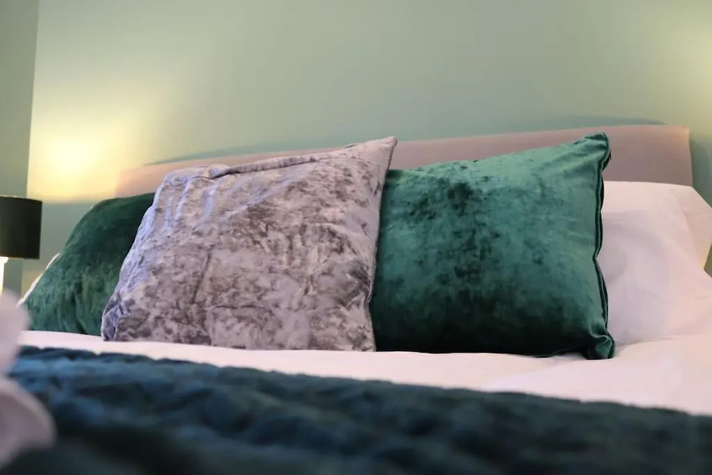 Windsor Deluxe - Modern Brighton City Centre Apartment 5Min From Beach & Station 0*,  United Kingdom
